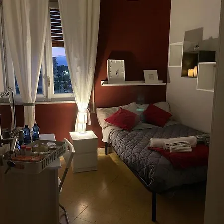 Quarto em Acomodações Particulares S&s *